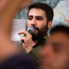 Minareden ezan sesi yayılıyor