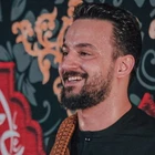 Otuz yaşındasın, Bab-ül Hüseyin’in anahtarı şalının üstünde