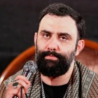 Eğer biri halk için adım atarsa