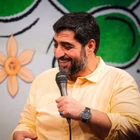 Nergis gülü göklerin içinden doğdun